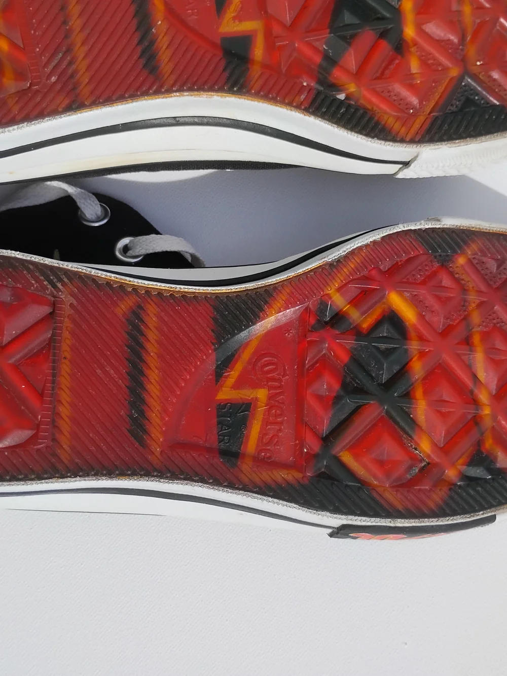 RARE Converse x AC/DC High Top Sneakers Men’s 7 Women’s 9 Vintage 2009 Rock Band - Picture 16 of 16